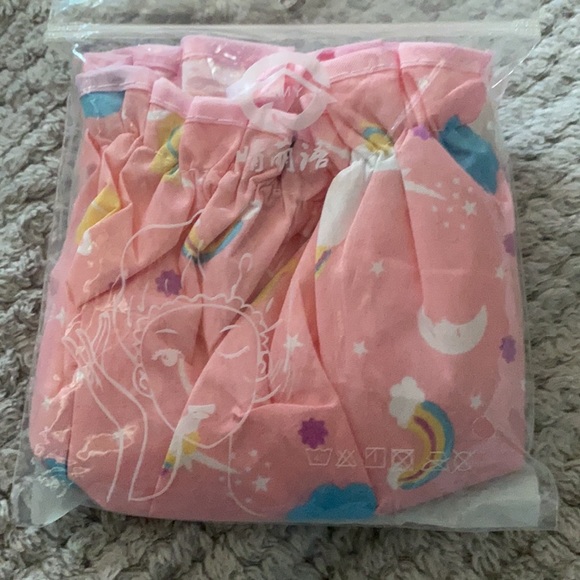 Amazon - Picture 2 of 2